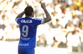 Durante a partida entre Criciuma/SC x Corinthians, realizada esta tarde no estádio Heriberto Hulse, válida pela 11ª rodada do Campeonato Brasileiro de 2013