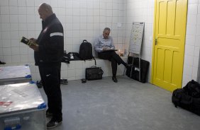 Nos vestiários antes da partida entre Criciuma/SC x Corinthians, realizada esta tarde no estádio Heriberto Hulse, válida pela 11ª rodada do Campeonato Brasileiro de 2013