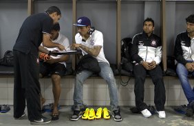 Nos vestiários antes da partida entre Criciuma/SC x Corinthians, realizada esta tarde no estádio Heriberto Hulse, válida pela 11ª rodada do Campeonato Brasileiro de 2013