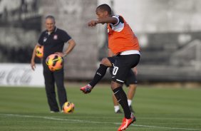 Durante o treino desta tarde no CT Joaquim Grava, no Parque Ecolgico do Tiete. O prximo jogo da equipe ser domingo, dia 11/08, contra o Vitoria/BA, no Pacaembu, vlido pela 12 rodada do Campeonato Brasileiro de 2013