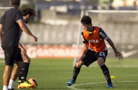 Durante o treino desta tarde no CT Joaquim Grava, no Parque Ecolgico do Tiete. O prximo jogo da equipe ser domingo, dia 11/08, contra o Vitoria/BA, no Pacaembu, vlido pela 12 rodada do Campeonato Brasileiro de 2013