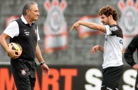 Alexandre Pato e o tcnico Tite durante Treino do Corinthians realizado no CT Joaquim Grava