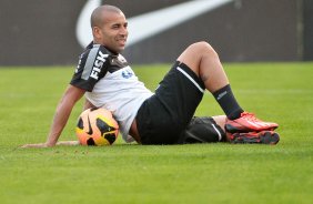 Emerson durante Treino do Corinthians realizado no CT Joaquim Grava