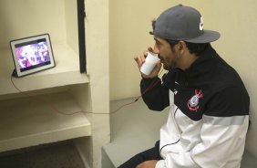 Nos vestiários antes da partida entre Corinthians x Luverdense Esporte Clube/MT, realizada esta noite no estádio do Pacaembu, válida pelas oitavas de final, jogo da volta da Copa do Brasil 2013