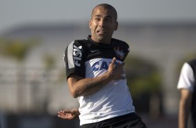Durante o treino desta tarde no CT Joaquim Grava, no Parque Ecolgico do Tiete. O prximo jogo da equipe ser domingo, dia 01/09, contra o Flamengo, no estdio do Pacaembu, jogo vlido pela 17 rodada do Campeonato Brasileiro de 2013
