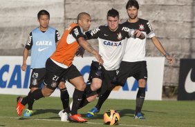 Durante o treino desta tarde no CT Joaquim Grava, no Parque Ecolgico do Tiete. O prximo jogo da equipe ser domingo, dia 01/09, contra o Flamengo, no estdio do Pacaembu, jogo vlido pela 17 rodada do Campeonato Brasileiro de 2013