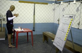 Nos vestiários antes da partida entre Internacional/RS x Corinthians, realizada esta noite no estádio do Vale, em Novo Hamburgo/RS, válida pela 18ª rodada do Campeonato Brasileiro de 2013