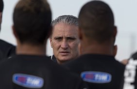 Durante o treino desta tarde no CT Joaquim Grava, no Parque Ecolgico do Tiete. O prximo jogo da equipe ser domingo, dia 08/09, contra o Nautico/PE, no estdio do Pacaembu, vlido pela 19 rodada do Campeonato Brasileiro de 2013