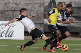 Durante o treino desta tarde no CT Joaquim Grava, no Parque Ecolgico do Tiete. O prximo jogo da equipe ser domingo, dia 08/09, contra o Nautico/PE, no estdio do Pacaembu, vlido pela 19 rodada do Campeonato Brasileiro de 2013