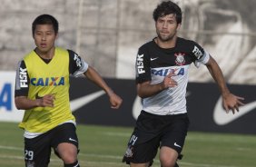 Durante o treino desta tarde no CT Joaquim Grava, no Parque Ecolgico do Tiete. O prximo jogo da equipe ser domingo, dia 08/09, contra o Nautico/PE, no estdio do Pacaembu, vlido pela 19 rodada do Campeonato Brasileiro de 2013