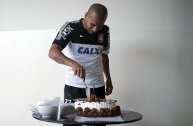 Durante o treino desta tarde no CT Joaquim Grava, no Parque Ecolgico do Tiete. O prximo jogo da equipe ser domingo, dia 08/09, contra o Nautico/PE, no estdio do Pacaembu, vlido pela 19 rodada do Campeonato Brasileiro de 2013