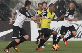 Durante o treino desta tarde no CT Joaquim Grava, no Parque Ecolgico do Tiete. O prximo jogo da equipe ser domingo, dia 08/09, contra o Nautico/PE, no estdio do Pacaembu, vlido pela 19 rodada do Campeonato Brasileiro de 2013