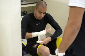 Nos vestirios antes da partida entre Corinthians x Nautico/PE, realizada esta tarde no estdio do Pacaembu, vlida pela 19 rodada do Campeonato Brasileiro de 2013