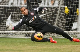 O goleiro Danilo do Corinthians durante realizado no CT Joaquim Grava