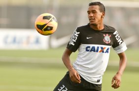 Edenilson durante Treino do Corinthians realizado no CT Joaquim Grava