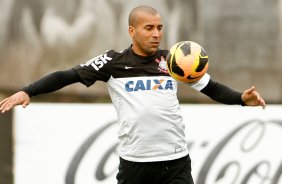 Emerson durante Treino do Corinthians realizado no CT Joaquim Grava