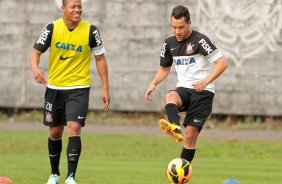 Rodriguinho do Corinthians durante treino realizado no CT Joaquim Grava