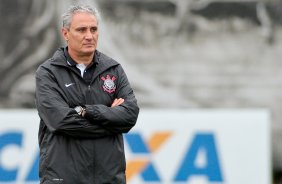 O tcnico Tite do Corinthians durante treino. realizado no CT Joaquim Grava. (Rodrigo Coca)FotoArena 04/10/2013