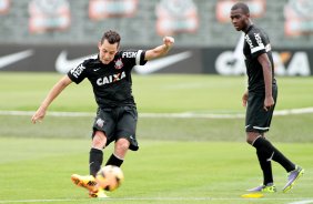 Rodriguinho do Corinthians durante treino. realizado no CT Joaquim Grava. (Rodrigo Coca)FotoArena 04/10/2013