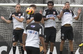 Durante o treino desta manhã no CT Joaquim Grava, no Parque Ecológico do Tiete. O próximo jogo da equipe será amanhã, domingo, dia 06/10, contra o Atlético-MG, no estádio Independência, válido pela 26ª rodada do Campeonato Brasileiro de 2013