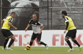 Durante o treino desta manhã no CT Joaquim Grava, no Parque Ecológico do Tiete. O próximo jogo da equipe será amanhã, domingo, dia 06/10, contra o Atlético-MG, no estádio Independência, válido pela 26ª rodada do Campeonato Brasileiro de 2013