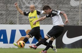 Durante o treino desta manh no CT Joaquim Grava, no Parque Ecolgico do Tiete. O prximo jogo da equipe ser amanh, domingo, dia 06/10, contra o Atltico-MG, no estdio Independncia, vlido pela 26 rodada do Campeonato Brasileiro de 2013