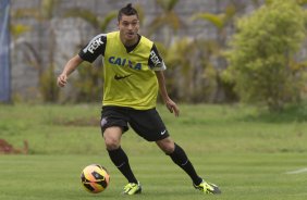 Durante o treino desta manh no CT Joaquim Grava, no Parque Ecolgico do Tiete. O prximo jogo da equipe ser amanh, domingo, dia 06/10, contra o Atltico-MG, no estdio Independncia, vlido pela 26 rodada do Campeonato Brasileiro de 2013