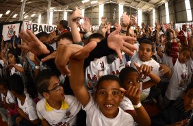 Corinthians recebe menores carentes para a festa do dia das crianças no ginásio Bernardão no Parque São Jorge. 07 de Outubro de 2013, São Paulo, São Paulo, Brasil