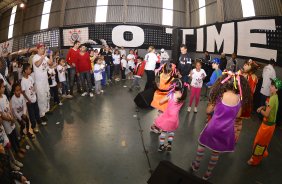 Corinthians recebe menores carentes para a festa do dia das crianças no ginásio Bernardão no Parque São Jorge. 07 de Outubro de 2013, São Paulo, São Paulo, Brasil