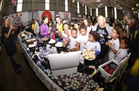 Corinthians recebe menores carentes para a festa do dia das crianças no ginásio Bernardão no Parque São Jorge. 07 de Outubro de 2013, São Paulo, São Paulo, Brasil