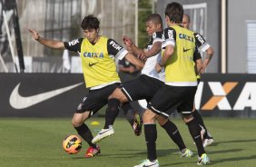 Durante o treino desta tarde no CT Joaquim Grava, no Parque Ecolgico do Tiete. O prximo jogo da equipe ser domingo, dia 13/10, contra o So Paulo, no estdio do Morumbi, vlido pela 28 rodada do Campeonato Brasileiro de 2013