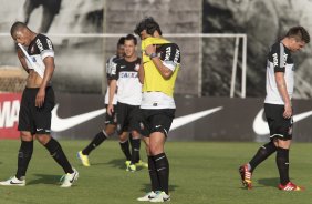 Durante o treino desta tarde no CT Joaquim Grava, no Parque Ecolgico do Tiete. O prximo jogo da equipe ser domingo, dia 13/10, contra o So Paulo, no estdio do Morumbi, vlido pela 28 rodada do Campeonato Brasileiro de 2013