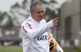 Durante o treino desta manh no CT Joaquim Grava, no Parque Ecolgico do Tiete. O prximo jogo da equipe ser amanh, domingo, dia 13/10, contra o So Paulo, no estdio do Morumbi, vlido pela 28 rodada do Campeonato Brasileiro de 2013