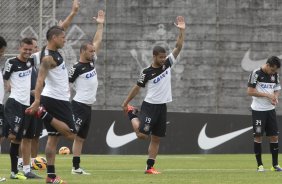 Durante o treino desta manhã no CT Joaquim Grava, no Parque Ecológico do Tiete. O próximo jogo da equipe será amanhã, domingo, dia 13/10, contra o São Paulo, no estádio do Morumbi, válido pela 28ª rodada do Campeonato Brasileiro de 2013