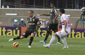 Durante a partida entre So Paulo x Corinthians, realizada esta tarde no estdio do Morumbi, vlida pela 28 rodada do Campeonato Brasileiro de 2013