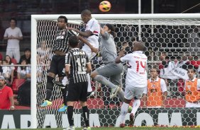 Durante a partida entre So Paulo x Corinthians, realizada esta tarde no estdio do Morumbi, vlida pela 28 rodada do Campeonato Brasileiro de 2013
