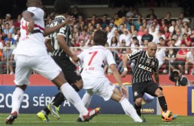Durante a partida entre So Paulo x Corinthians, realizada esta tarde no estdio do Morumbi, vlida pela 28 rodada do Campeonato Brasileiro de 2013