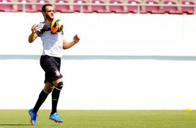 Renato Augusto durante treino realizado na arena fonte luminosa
