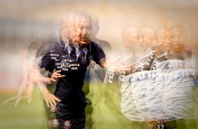 Emerson e o tcnico Tite do Corinthians durante treino realizado no CT Joaquimm Grava