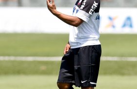 Romarinho do Corinthians durante treino realizado no CT Joaquimm Grava