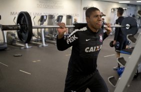 Durante o treino desta manh no CT Joaquim Grava, no Parque Ecolgico do Tiete. O prximo jogo da equipe ser domingo, dia 10/11, contra o Fluminense, no estdio da Fonte Luminosa, em Araraquara/SP, vlido pela 33 rodada do Campeonato Brasileiro de 2013