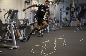 Durante o treino desta manh no CT Joaquim Grava, no Parque Ecolgico do Tiete. O prximo jogo da equipe ser domingo, dia 10/11, contra o Fluminense, no estdio da Fonte Luminosa, em Araraquara/SP, vlido pela 33 rodada do Campeonato Brasileiro de 2013