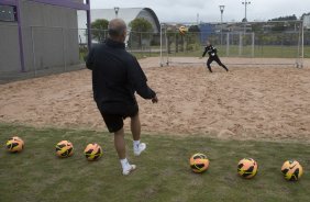 Durante o treino desta manh no CT Joaquim Grava, no Parque Ecolgico do Tiete. O prximo jogo da equipe ser domingo, dia 10/11, contra o Fluminense, no estdio da Fonte Luminosa, em Araraquara/SP, vlido pela 33 rodada do Campeonato Brasileiro de 2013