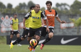 Durante o treino desta manhã no CT Joaquim Grava, no Parque Ecológico do Tiete. O próximo jogo da equipe será domingo, dia 10/11, contra o Fluminense, no estádio da Fonte Luminosa, em Araraquara/SP, válido pela 33ª rodada do Campeonato Brasileiro de 2013