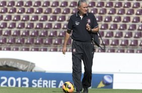 Durante o treino desta tarde no estádio da Fonte Luminosa em Araraquara. O próximo jogo da equipe será amanhã, domingo, dia 10/11, contra o Fluminense, no mesmo estádio, válido pela 33ª rodada do Campeonato Brasileiro de 2013