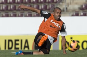 Durante o treino desta tarde no estádio da Fonte Luminosa em Araraquara. O próximo jogo da equipe será amanhã, domingo, dia 10/11, contra o Fluminense, no mesmo estádio, válido pela 33ª rodada do Campeonato Brasileiro de 2013