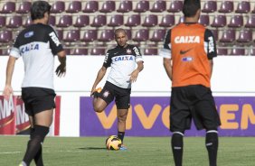 Durante o treino desta tarde no estádio da Fonte Luminosa em Araraquara. O próximo jogo da equipe será amanhã, domingo, dia 10/11, contra o Fluminense, no mesmo estádio, válido pela 33ª rodada do Campeonato Brasileiro de 2013