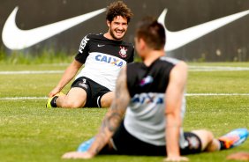Alexandre Pato do Corinthians durante treino realizado no CT Joaquim Grava(