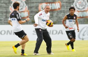 O tcnico Tite do Corinthians durante treino realizado no CT Joaquim Grava(