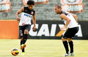 Romarinho do Corinthians durante treino realizado no CT Joaquim Grava(